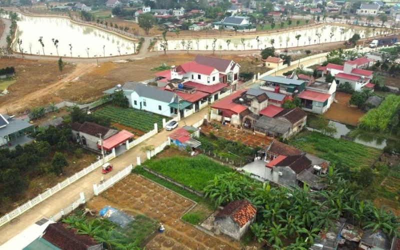 Cận cảnh ngôi làng dân hiến đất mở đường rộng như đô thị ở Thanh Hóa