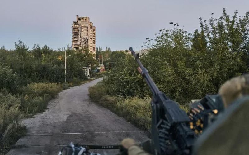 Ukraine rút quân khỏi điểm nóng Avdiivka