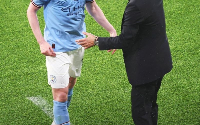 AI có giúp được cho MU, MC?