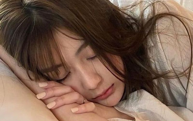 Bác sĩ vạch trần 8 sai lầm nhiều người mắc khi bị cúm hoặc cảm lạnh, khiến bệnh mãi không khỏi