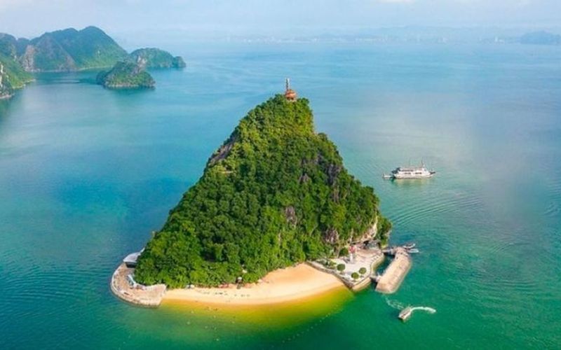 Bất ngờ về bãi biển nhỏ của Việt Nam vào top đẹp nhất thế giới