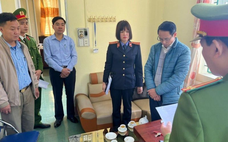 Bắt tạm giam một chủ tịch xã ở Lào Cai vì chi sai tiền dịch vụ môi trường rừng