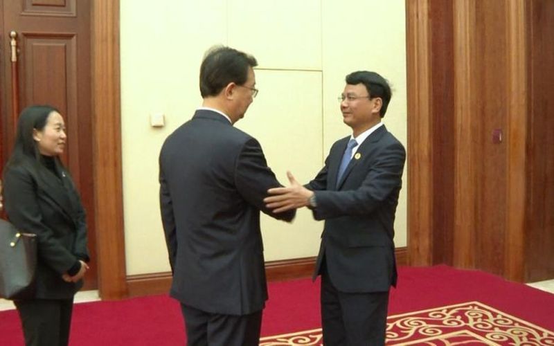 Bí thư Tỉnh ủy Lào Cai (Việt Nam) hội đàm với Bí thư Tỉnh ủy Vân Nam (Trung Quốc)