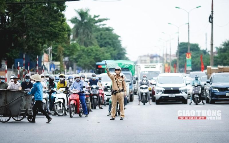 Bộ GTVT yêu cầu toàn ngành phục vụ tốt nhu cầu đi lại của nhân dân dịp Tết