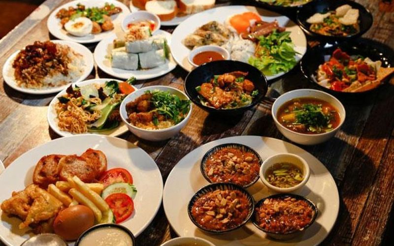 Buffet giá một trăm ngàn