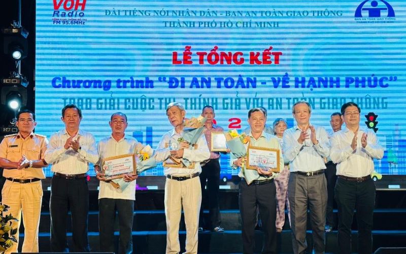 Cải lương 'An toàn là bạn - tai nạn là thù' đạt giải nhất cuộc thi 'Thính giả với ATGT'