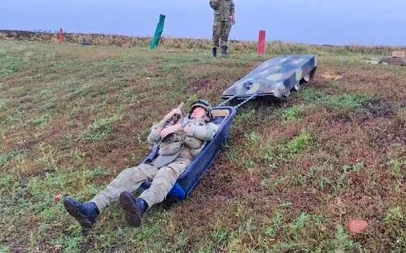 Cận cảnh robot cứu thương của Nga vận chuyển thương binh trên chiến trường