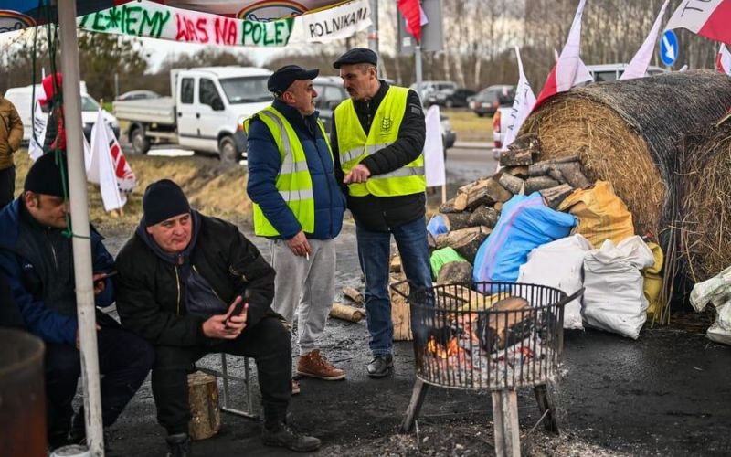 Căng thẳng ở biên giới làm suy yếu liên minh Ba Lan - Ukraine