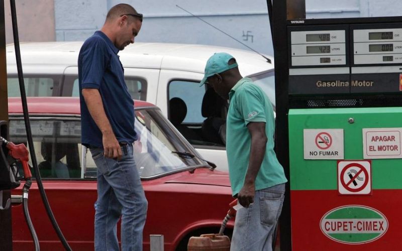 Chính phủ Cuba thông báo tăng giá xăng 500%