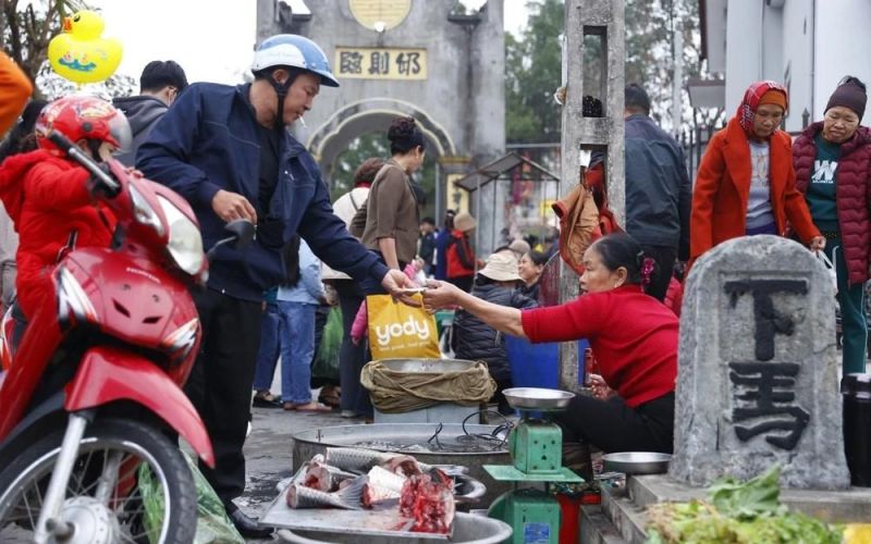 Chợ Đình Cả - Phiên chợ duy nhất trong năm không mặc cả