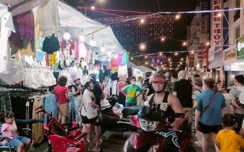 Chợ tết ĐBSCL khởi sắc, sức mua tăng lên