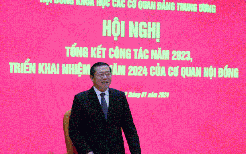 Chú trọng nghiên cứu những vấn đề mới đang còn nhận thức và quan điểm khác nhau