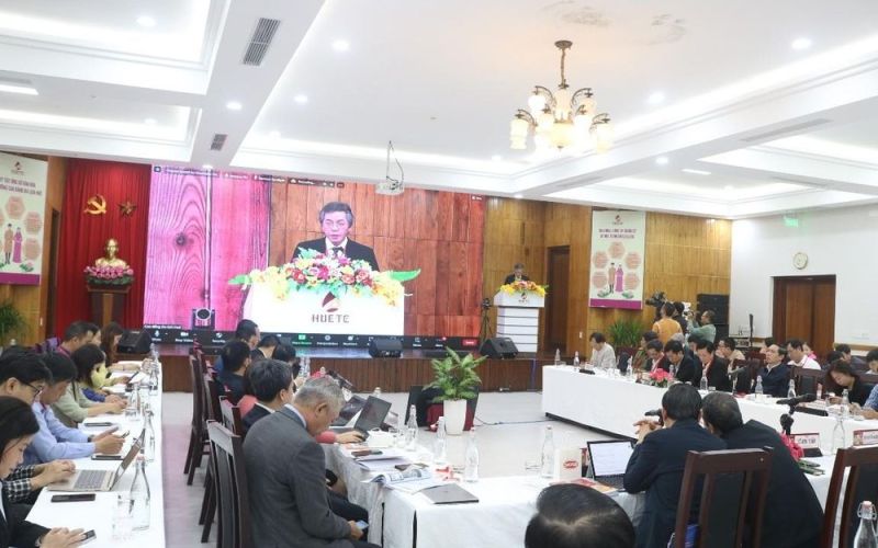 Chuyển đổi số trong đào tạo du lịch, cơ hội và thách thức