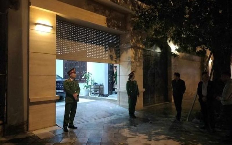 Công an xuất hiện tại nhà cựu Bí thư tỉnh Thanh Hóa Trịnh Văn Chiến