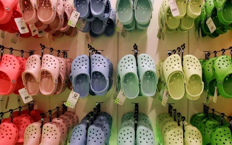 Crocs - 'phát minh tồi tệ nhất của nhân loại' mang về hàng tỷ USD