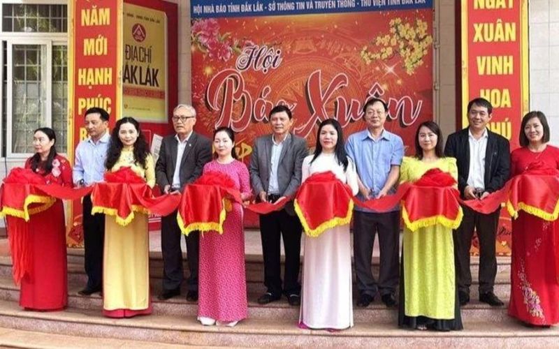 Đắk Lắk khai mạc Hội báo Xuân Giáp Thìn 2024
