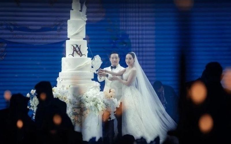 Đám cưới xa hoa của cặp đôi yêu 7 năm, khách mời là các tỷ phú đình đám châu Á