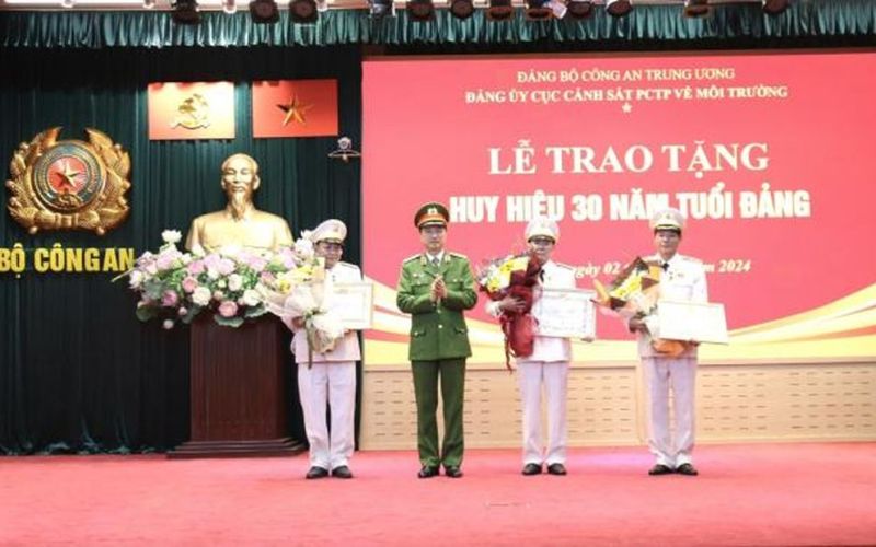 Đẩy mạnh phối hợp, đấu tranh, xử lý tội phạm và vi phạm về môi trường