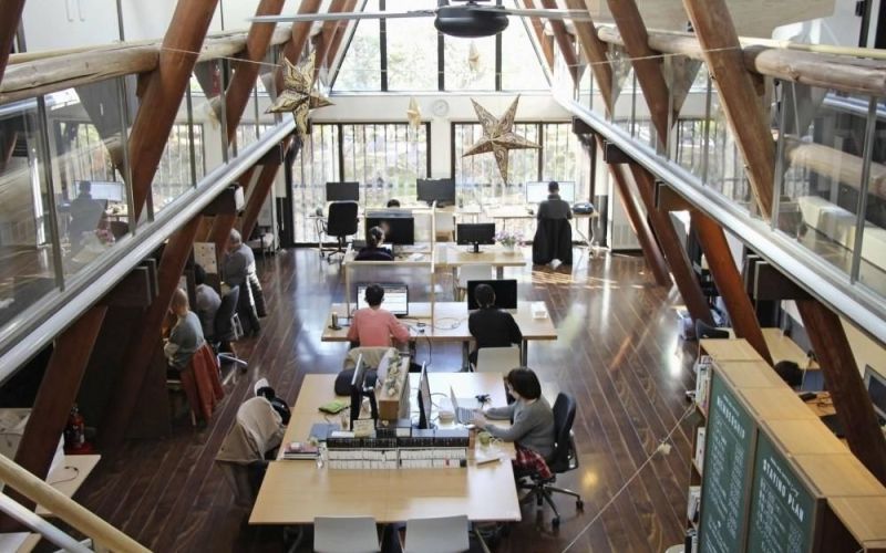 Điểm tin thế giới sáng 19/2: Hàn Quốc-Cuba sang trang mới, Australia 'hào phóng' với Ukraine, Apple bị phạt hơn nửa tỷ USD?