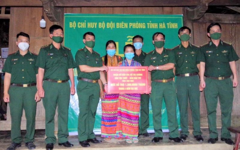 Điểm tựa vững chắc cho học sinh nghèo nơi biên giới Hà Tĩnh