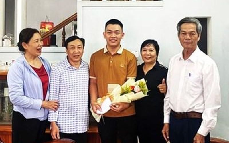 DIỄN ĐÀN LỜI HỨA VỚI HẬU PHƯƠNG: Cán bộ đoàn khu dân cư tình nguyện nhập ngũ