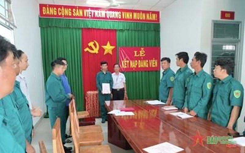 DIỄN ĐÀN LỜI HỨA VỚI HẬU PHƯƠNG: Nam dân quân là đảng viên trẻ tình nguyện nhập ngũ