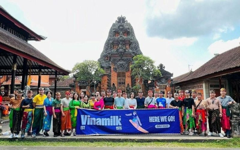 Điều gì làm nên môi trường làm việc?