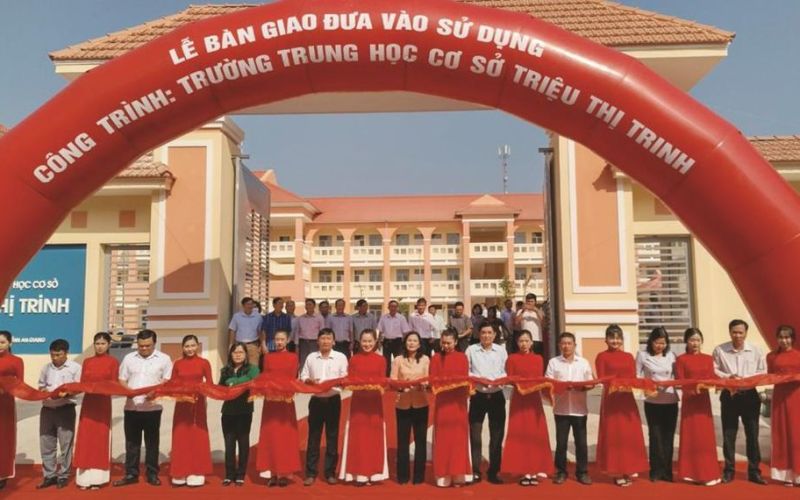 Đô thị Long Xuyên mừng Xuân