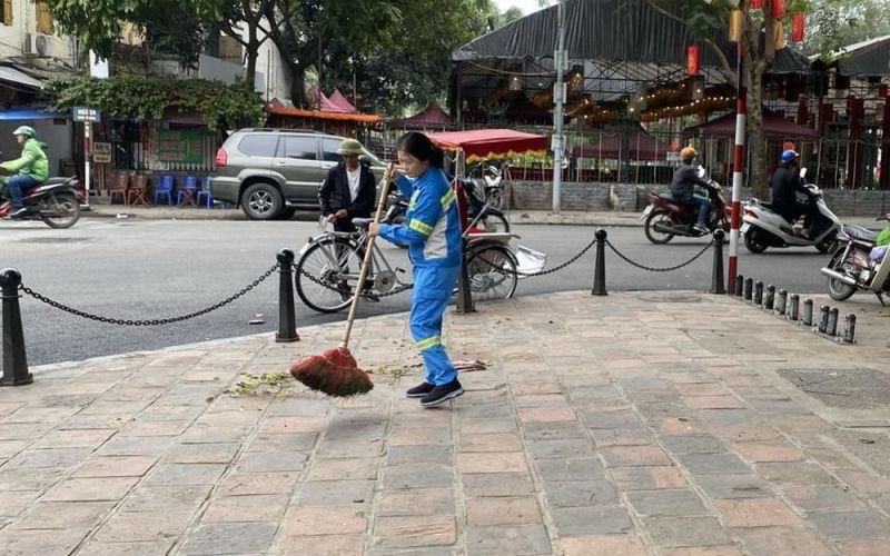 Đống Đa: Tăng cường đảm bảo vệ sinh môi trường dịp Tết Nguyên đán 2024