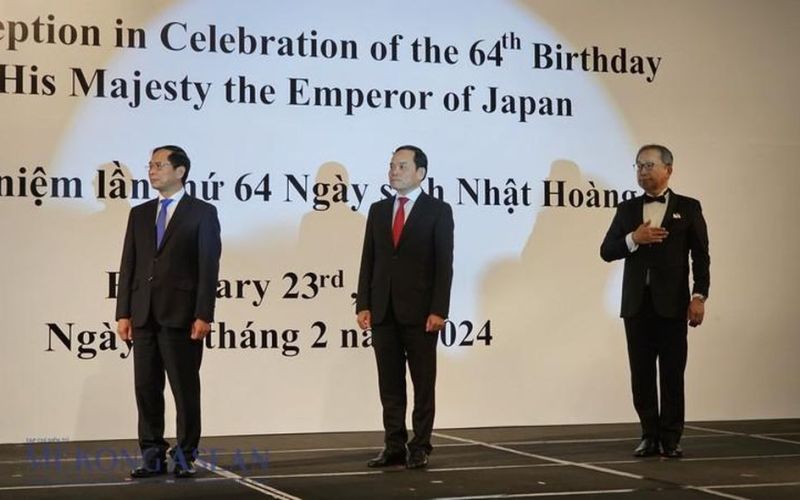 ĐSQ Nhật Bản tổ chức lễ kỷ niệm 64 năm ngày sinh Nhật hoàng