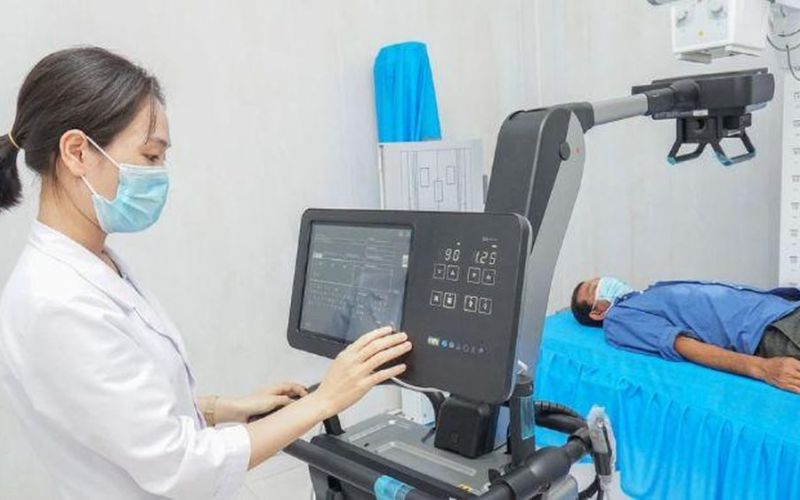 Đưa dịch vụ y tế chất lượng cao đến gần dân