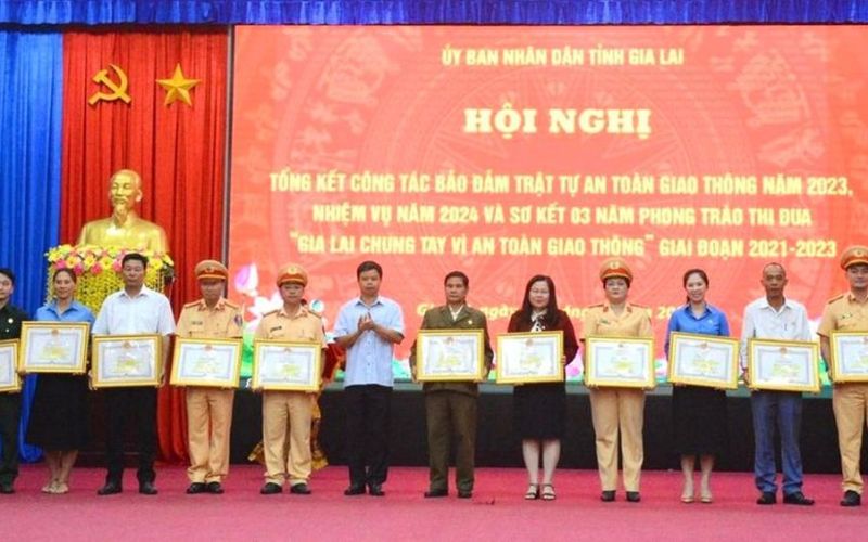 Gia Lai triển khai đồng bộ các giải pháp kéo giảm tai nạn giao thông