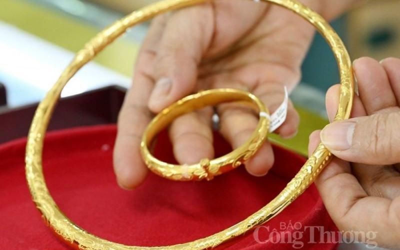 Giá vàng hôm nay 20/12/2023: Vàng trong nước tăng mạnh tới 600.000 đồng/lượng hai chiều mua vào – bán ra
