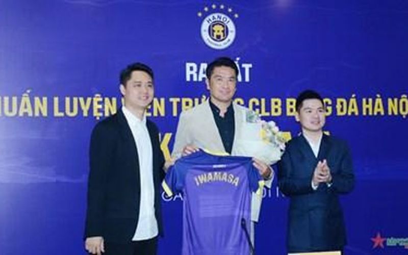 Hà Nội FC sẽ chơi tấn công áp đảo cùng HLV Daiki Iwamasa