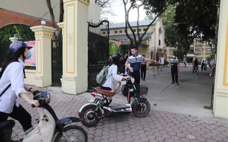 Hà Nội yêu cầu tăng cường bảo đảm trật tự an toàn giao thông cho học sinh