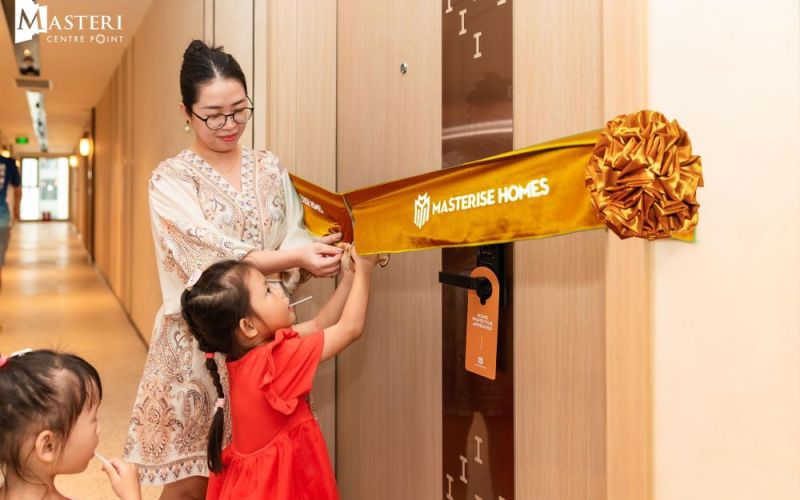 Hàng ngàn khách hàng 'kiểm chứng' chất lượng quốc tế của Masterise Homes
