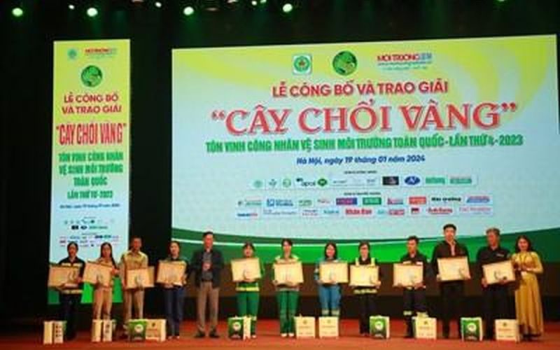 Hỗ trợ cho các công nhân hoạt động trong lĩnh vực vệ sinh môi trường