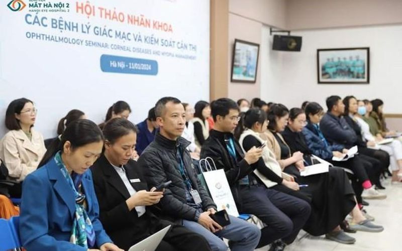 Hội thảo khoa học: các bệnh lý giác mạc và kiểm soát cận thị