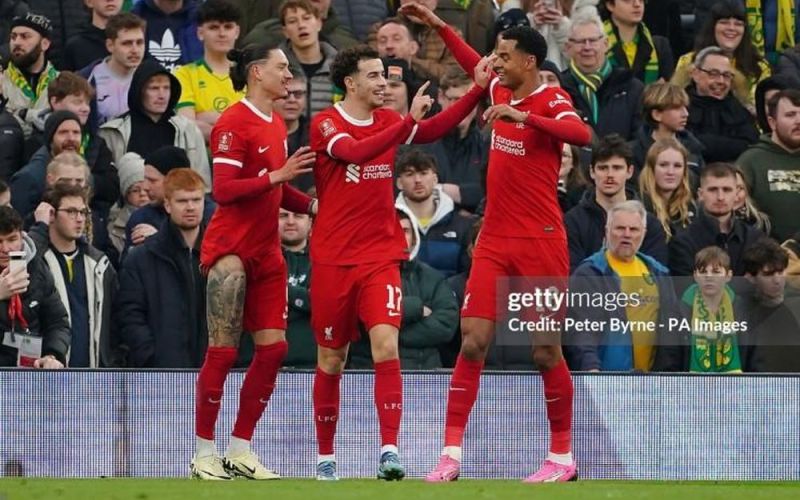 Kết quả bóng đá Liverpool - Norwich: Đôi công tưng bừng, 'đại tiệc' 7 bàn (FA Cup)