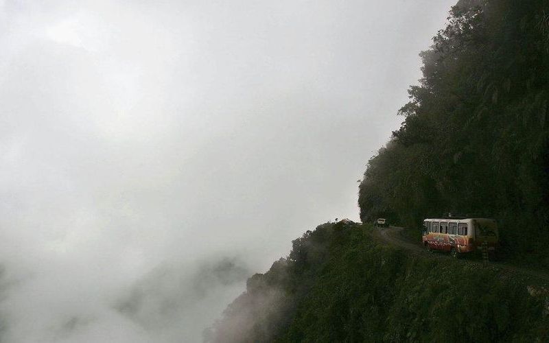 Khám phá những cung đường ven biển đẹp nhất thế giới