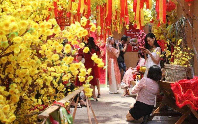 Không khí tết xưa tràn ngập các quán cà phê ở TPHCM