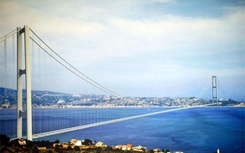 Không phải Trung Quốc, đây mới là quốc gia xây cầu treo dài nhất thế giới, chịu được sức gió 300 km/h