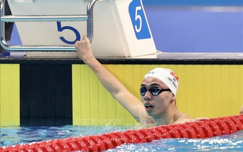 'Kình ngư' Huy Hoàng liên tiếp lập kỷ lục tại Giải bơi các nhóm tuổi châu Á 2024