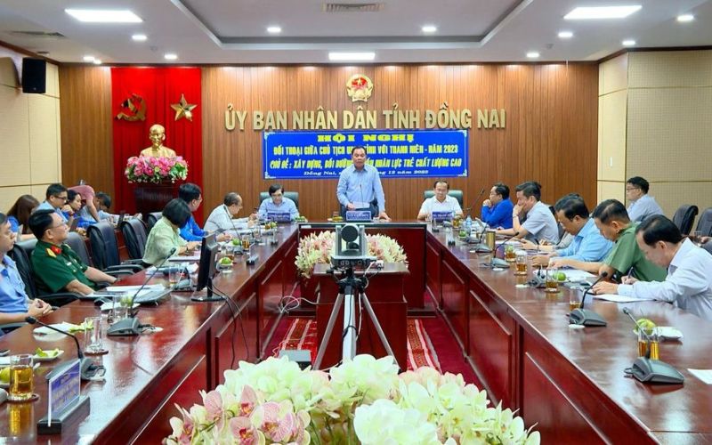 Lãnh đạo UBND tỉnh Đồng Nai đối thoại với thanh niên về chuyển đổi số