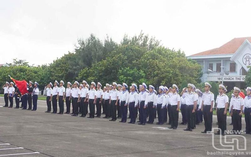 Mang Xuân đến Trường Sa, bài 5: Đón Tết sớm ở Trường Sa