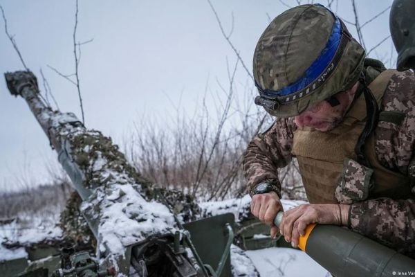 NATO muốn châu Âu tăng sản xuất vũ khí hỗ trợ Ukraine