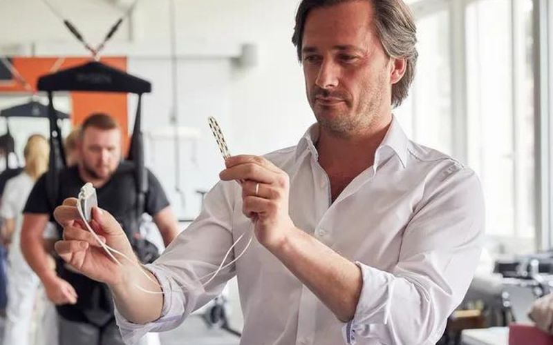 Neuralink cấy chip lên não người: Đột phá hay nói quá?