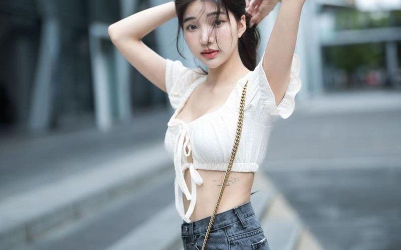 Ngắm nhan sắc cực phẩm của hot girl đồng phục đẹp nhất Thái Lan
