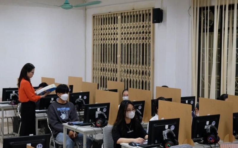 Nghẽn mạng đăng ký dự thi kỳ thi đánh giá năng lực: Đại học Quốc gia Hà Nội nói gì?