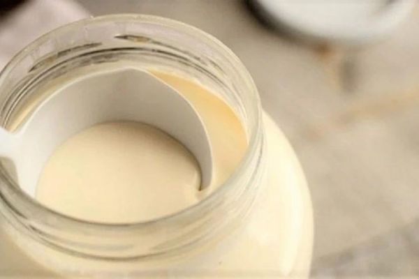 Nhiều siêu thị không kinh doanh váng sữa đang bị thu hồi